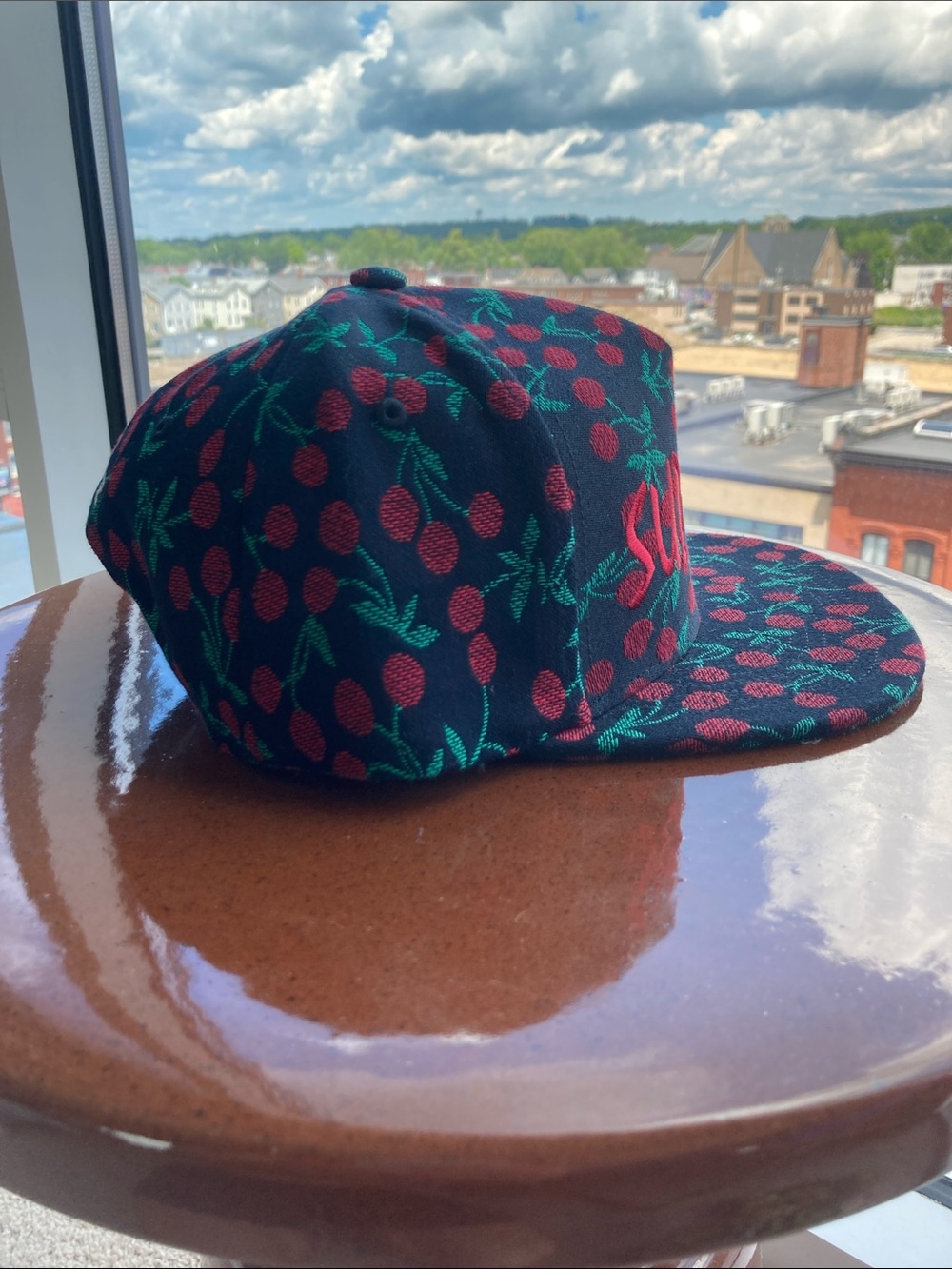 Supreme SnapBack - Picture 2 of 5